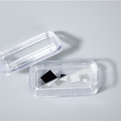 เวเฟอร์คริสตัล Square Fe Doped SrTiO3 สำหรับเซมิคอนดักเตอร์ 10 มม