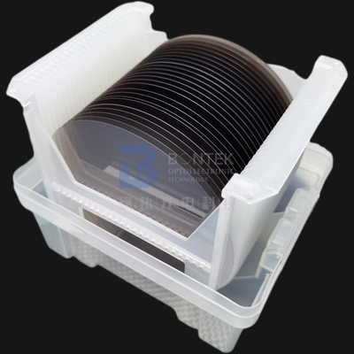 LiTaO3 ลิเธียม Tantalate Wafer Black 6 นิ้วโพลาไรซ์สำหรับ SAW / BAW Applications