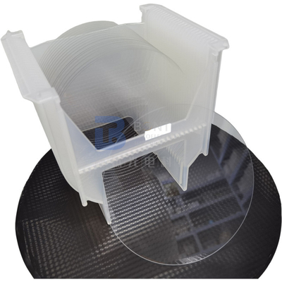 4 '' 6 '' 8 '' เวเฟอร์คริสตัลเดี่ยวเซมิคอนดักเตอร์ Crystal SAW / Optical Grade