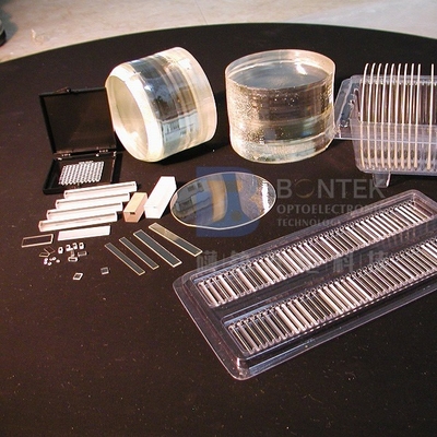 การใช้งานออปติคัล ลิเธียม Niobate Wafer 0.25mol% Er Dope หรือ 5mol% MgO Dope