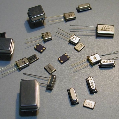 ควอตซ์คริสตัลออสซิลเลเตอร์เรโซเนเตอร์ RF กรอง 1.8V - 3.3V